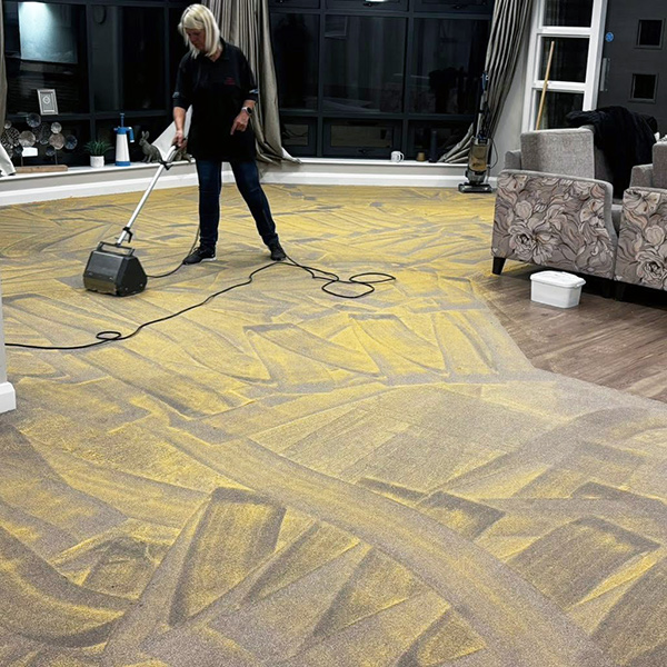 Commercial carpet cleaning example in Horncastle